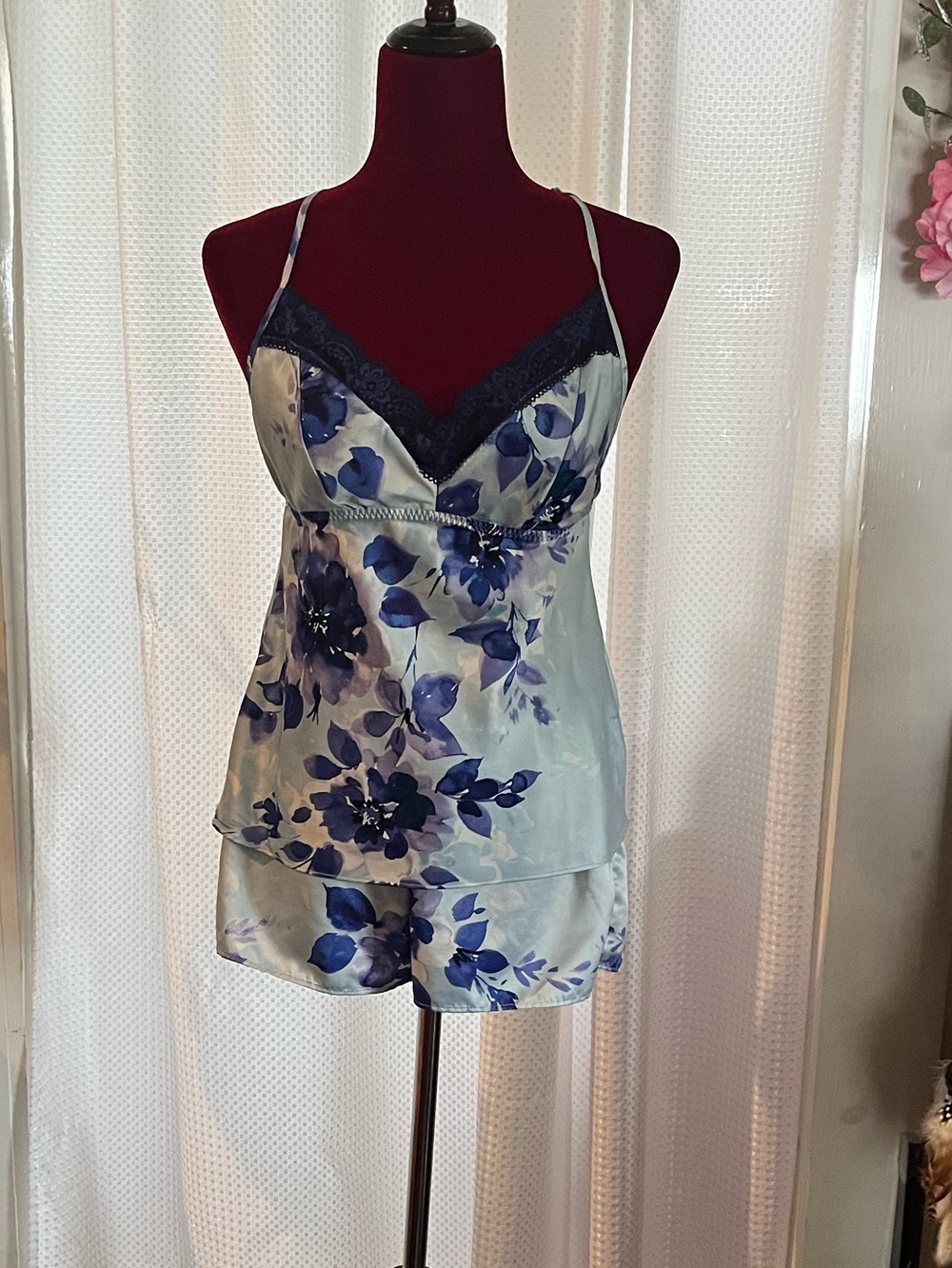 Apt. 9 Women’s Satin/Lace PJ Set